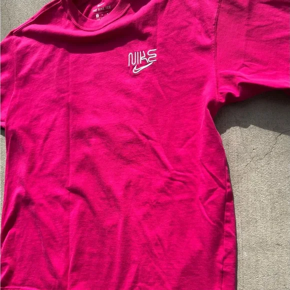 Nike Men's Vibrant Pink Short Sleeve Tee - Neon Palm- Fireberry Size M - Picture 5 of 7